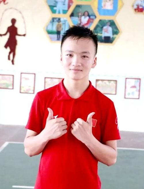 岑小林照片,镜头下的生活瞬间